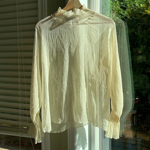 NEW oak and fort high neck sheer pleated long sleeve blouse - Picture 2 of 11